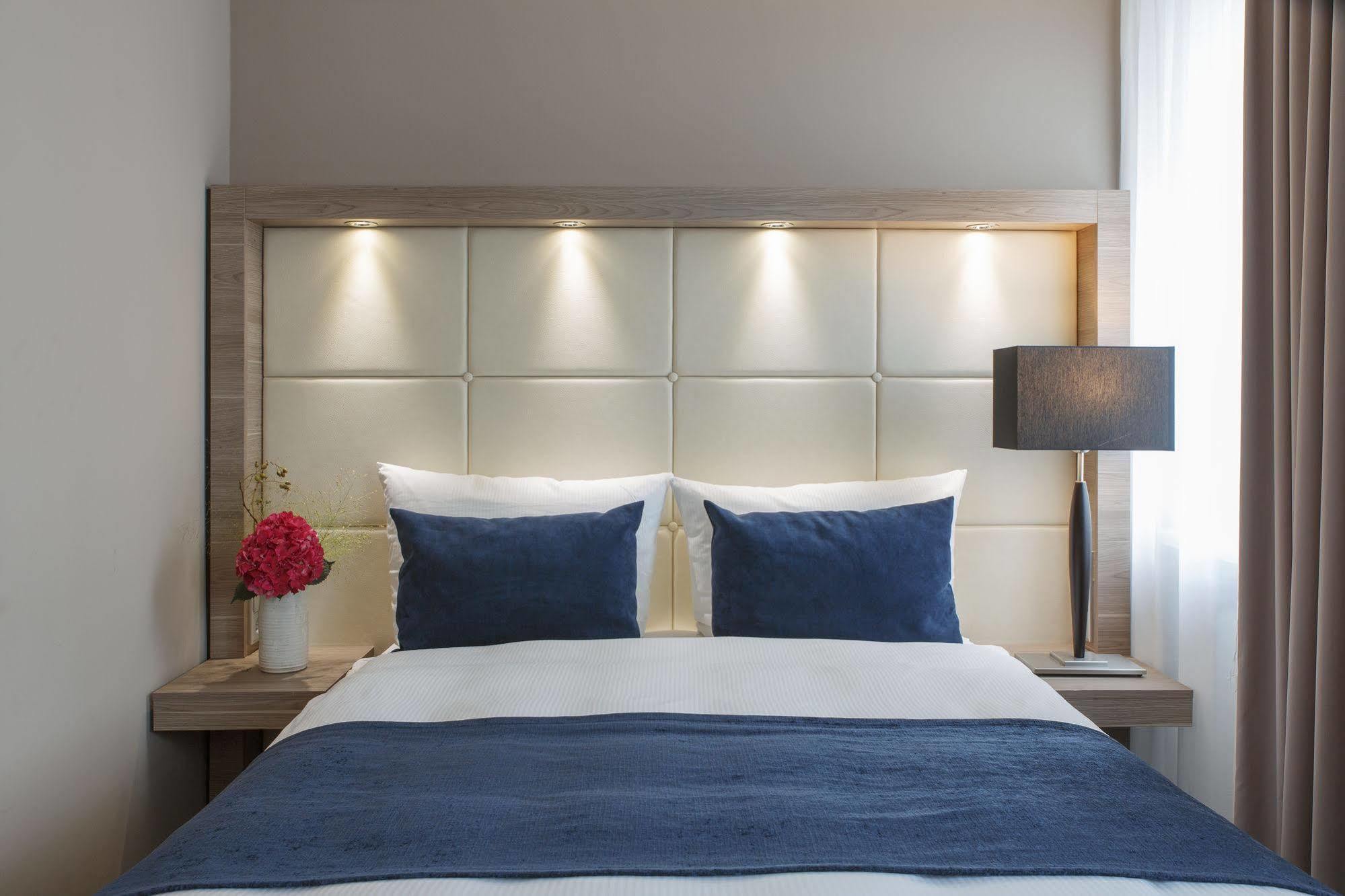 The Alex Hotel Фрайбург Екстериор снимка